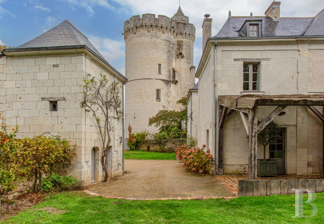 A former 18th century presbytery, perfect for quiet stays on the banks of the Loire in Anjou, to the west of Saumur - photo  n°5
